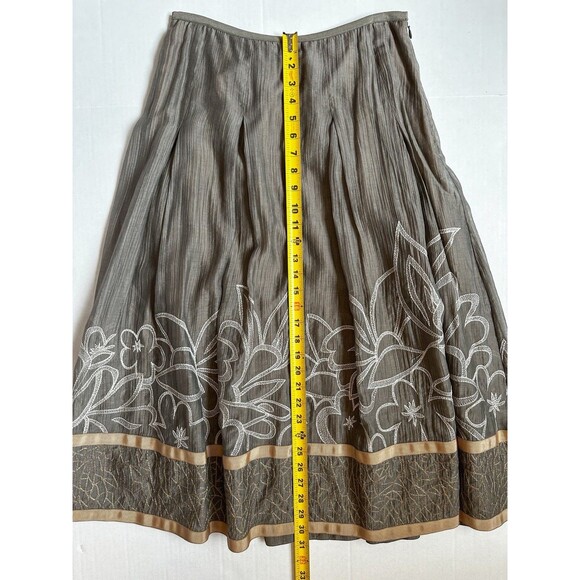Nic + Zoe Embroidered Skirt Taupe Gold Sz 4 Women’s Swing Satin Full Midi Floral - Picture 6 of 12